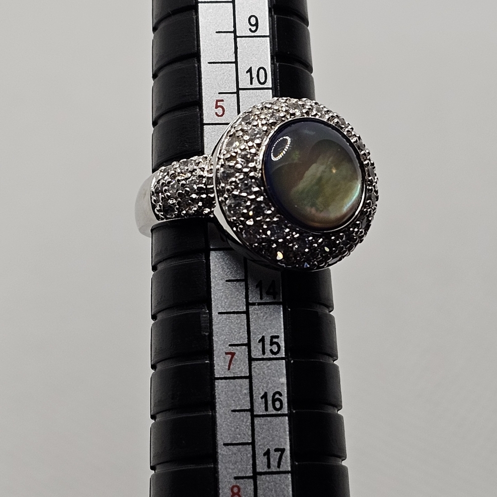 Vintage Mother of Pearl Sterling Silver Diamond Ring Size 7! - Picture 6 of 7